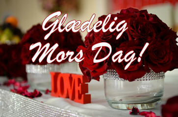 Glædelig Mors Dag Greeting Card  © aveliok