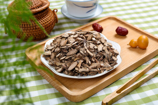 Dried Acorus Tatarinowii Chinese Medicinal Herb with Dates