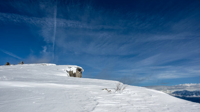 Paysages de montagnes en hiver dans le massif du Vercors en France autour de Lans-en-Vercors