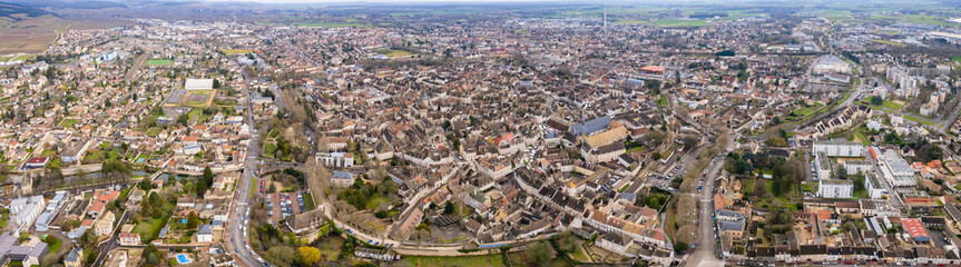 Obraz premium Aerial panorama view beside the old town around the city Beaune in France on a sunny autumn day. 