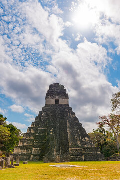 Great Jaguar Temple I Pyramid, Tikal national park, Guatemala.
