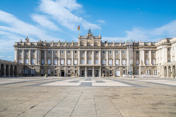 Fototapeta premium Royal palace in Madrid, Spain