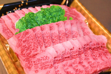 焼き肉用霜降り肉