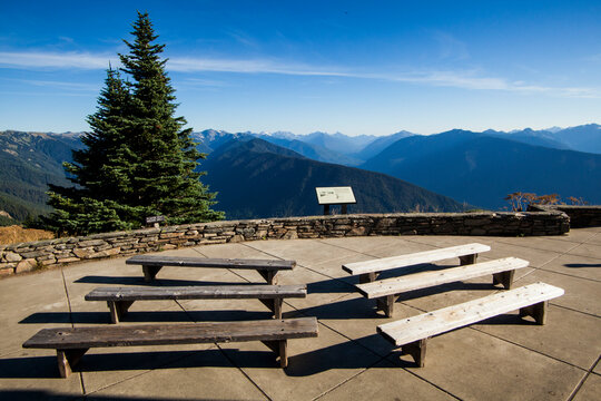 Hurricane Ridge Visitors Center, Olympic National Park, benches at the lookout point over the mountain landscape.