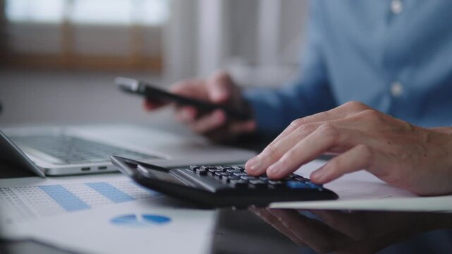 Accounting for business men: calculating income and expenses, analyzing investment reports, concepts of annual tax planning, and financial and tax systems.