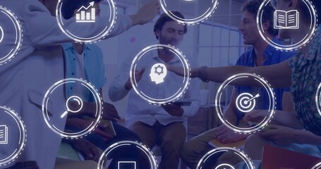 Charging plate capacitor showing electrons moving via battery, wires, arrows, +Q ?Q labels on white © vectorfusionart