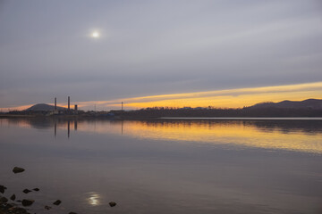 Obraz premium Sunset on the quiet coast