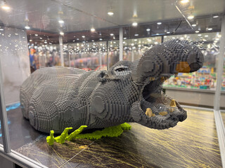 Fototapeta premium Lego hippo sculpture in display case
