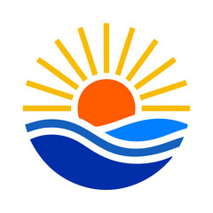 Logo agencia de viajes. Vacaciones de verano. Dibujo sencillo con silueta de un sol con rayos de luz con olas de mar © teracreonte