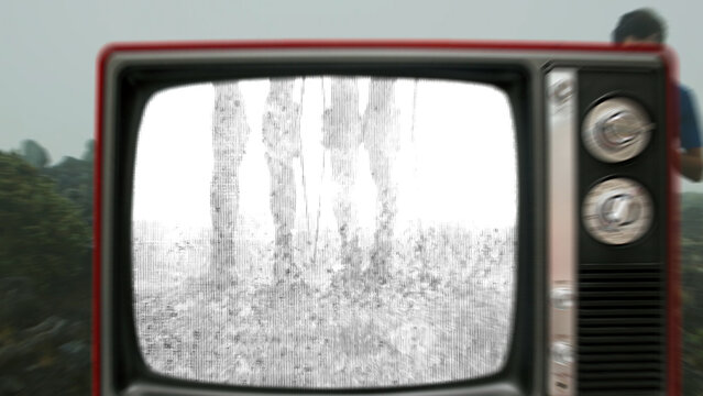 Old TV Transition 02
