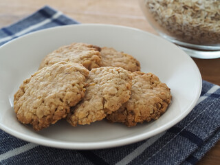 手作りのオートミールクッキー