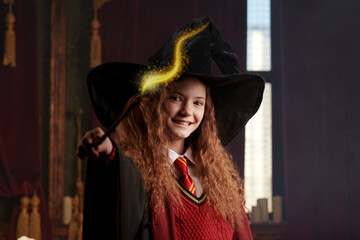 Naklejka premium Happy Magic Student