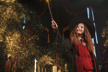 Naklejka premium Golden Spell Casting