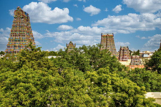 Meenakshi Sundareswarar Temple in Madurai. Tamil Nadu, India. It is dedicated to Meenakshi and to Lord Sundareswarar