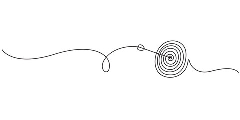 Obraz premium Continuous one line drawing of a single editable target line in the center with an arrow. Concept for the business of hitting the target. Target with an arrow hitting the center, one continuous line