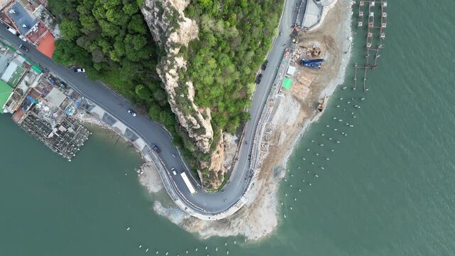 태국 촌부리 방센의 명소인 카오삼묵 바위산과 해안선이 한눈에 들어오는 전망대 전경
