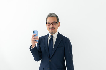 ビジネス　男性　スマートフォン　スマホ