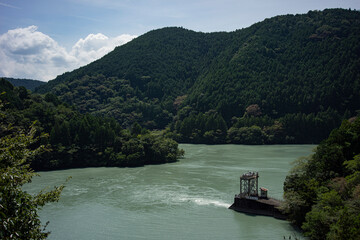 夏の笹間川ダム