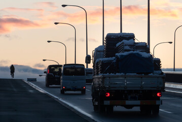 オレンジに染まる夜明けの琵琶湖　日本一長い淡水橋　琵琶湖大橋　滋賀県大津市