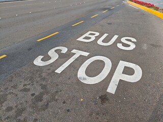 Obraz premium bus stop sign