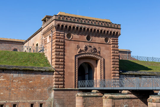 Historisches Festungstor der Festung Germersheim