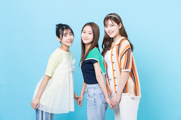 仲良しの若い女の子