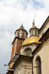 Obraz premium Wawel Cathedral Architecture Detail August 2024 Historic church structure beside royal castle Krakow