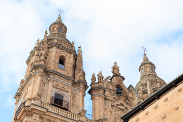 Obraz premium the tower of La Clerecia against blue sky, Salamanca, Spain