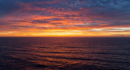 Obraz premium Blissful ocean outlook framed by a vibrant sunset sky