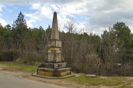 Monolith to the Archpriest of Hita next to the El Vado Dam