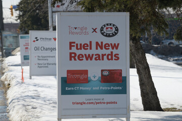 Naklejka premium roadside signs near Canadian Tire Gas+ located near 1780 O'Connor Dr, North York, Toronto