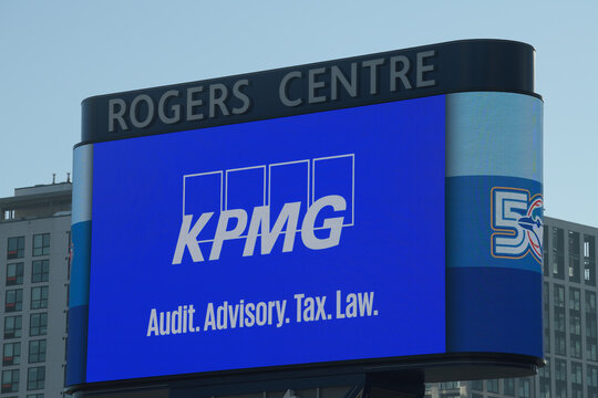 Rogers Centre Gardiner LED pylon sign with KPMG and Toronto Blue Jays logo, Bremner Blvd & Rees St
