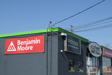 Naklejka premium signage on the exterior of Paint Depot at 1674 O'Connor Dr, North York, Toronto