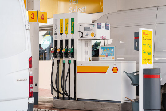 Cargo vans refueling at Shell gas station amid rising fuel prices in D&uuml;sseldorf, Germany