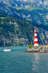 Fototapeta premium Hafen Unterterzen Gemeinde Quarten am Südufer des Walensees, Kanton St. Gallen