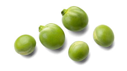 Obraz premium Photograph of five fresh, bright green peas, scattered naturally with soft shadows.