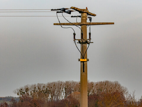 Endmast bei einem Bauernhof