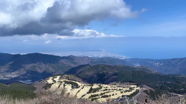 箱根駒ケ岳より望む小田原、相模湾