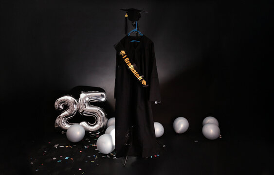 graduaciones togas birrete blanco negro