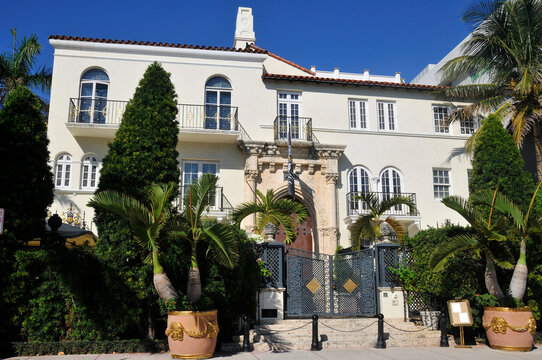 MIAMI FLORIDA  UNITED STATES OF AMERICA. Versace mansion. In 1997 the world gasped as Gianni Versace was shot to death on the doorstep of his Miami South Beach mansion