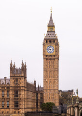 Obraz premium Elizabeth Tower and Parliament, iconic London landmark building reflecting British history and architecture