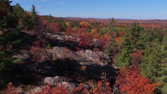 Granite outcropping and peak fall colors 