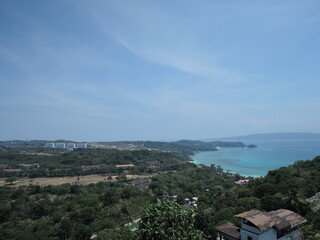 Obraz premium High angle panoramic view of the beautiful Boracay Island coast and turquoise sea in the Philippines.