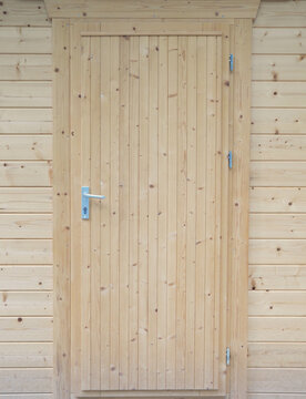 Unbehandelte Holzt&uuml;r