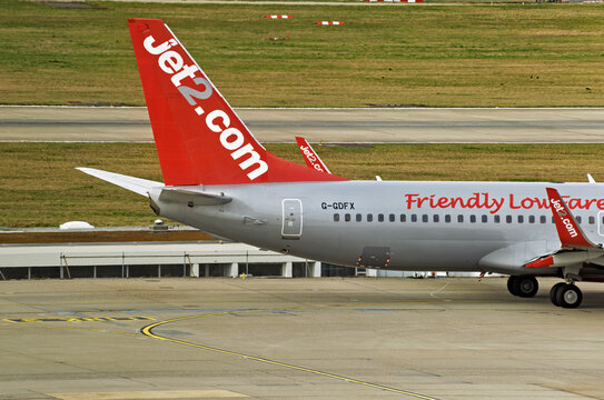 Geneva, Switzerland - februar 22, 2026 : sign and logo on a Boeing 737-36Q of  Jet2.com Limited, a British low-cost airline based at Leeds Bradford Airport take off from geneva airport