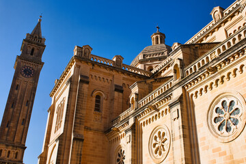 Kościół Ta' Pinu wraz z wieżą na Gozo 2026 © Krzysiek Cegiełka