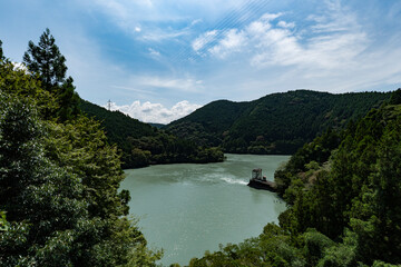 夏の笹間川ダム