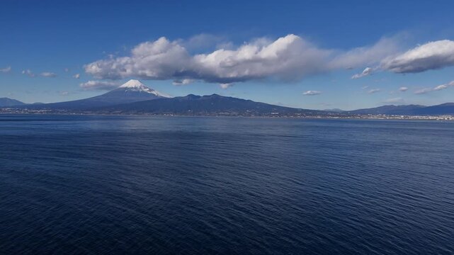駿河湾に浮かぶ富士山 - 静岡県沼津市,日本