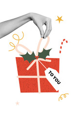 Obraz premium Trendy art vertical photo sketch collage of hand hold present box celebration new year mistletoe tradition confetti on green background