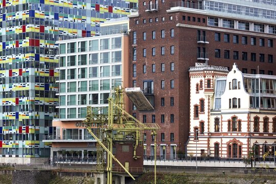 Ensemble of buildings at the Media Harbour, Media Harbour, D&uuml;sseldorf, North Rhine-Westphalia, Germany